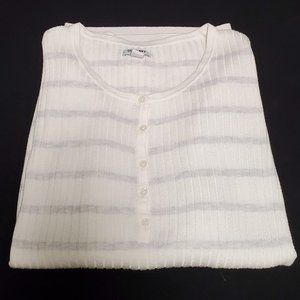 ⛄ Old Navy Striped Sweater